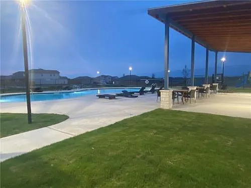 312 Sonterra Dr — Photo 35