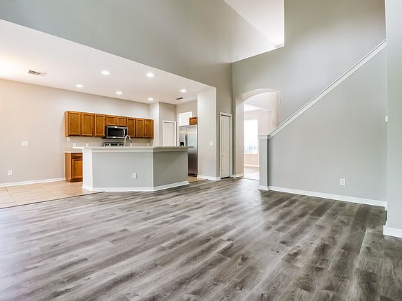 4th image of 7305 Brightwater Oaks Dr