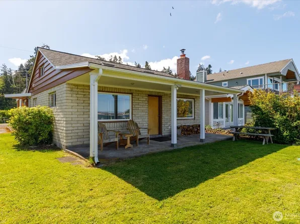301 Snakelum Point Road, Coupeville, WA 98239
