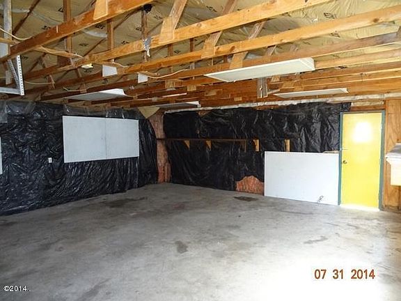 3rd image of 445 Kokanee Bend Dr