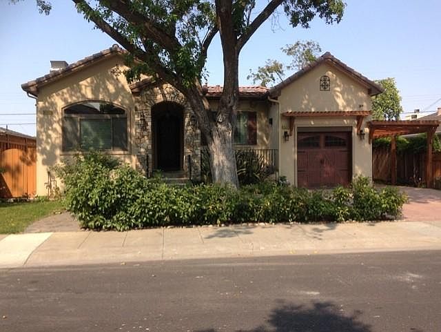 1st image of 3131 Stockton Pl