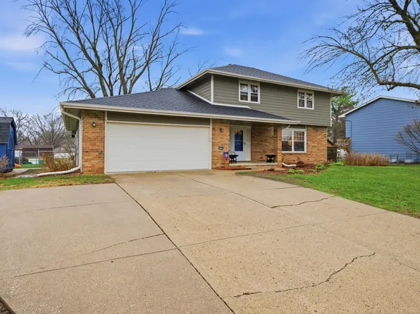 4509 73rd Pl, Urbandale, IA 50322