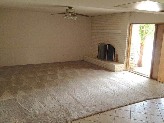 3rd image of 11046 Wallbrook Dr