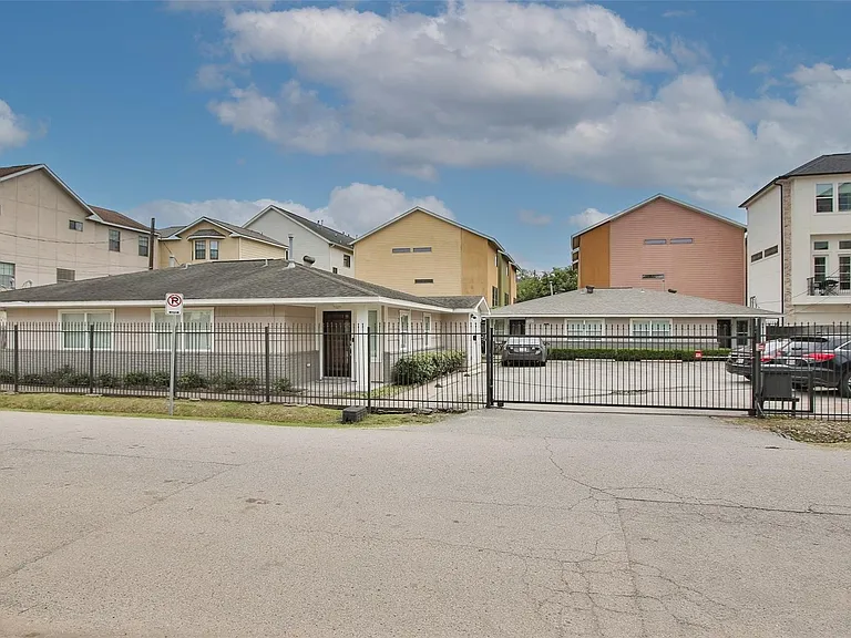 4331 Marina St #B — Photo 37
