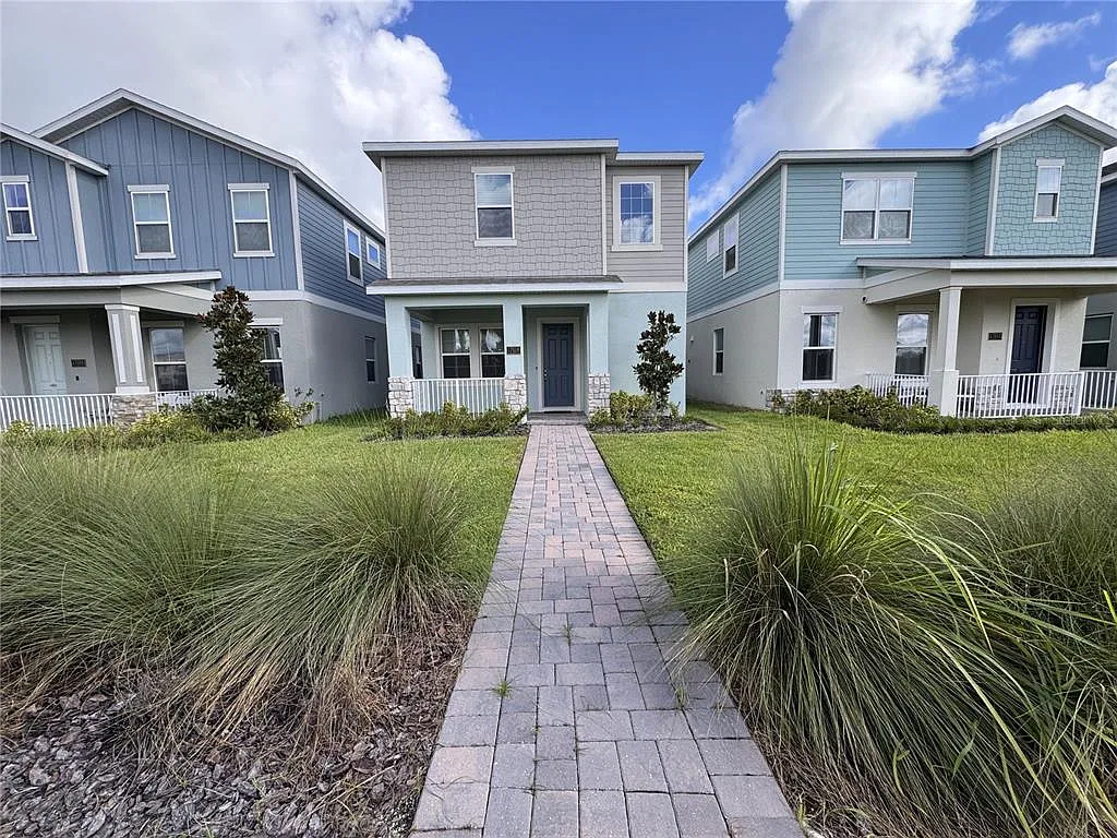 3 bed, 2.5 bath, 1845 sqft, $3,000 — Photo 2