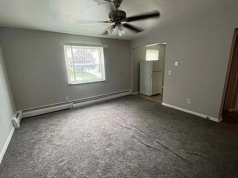 515 Lowell Ave — Photo 3