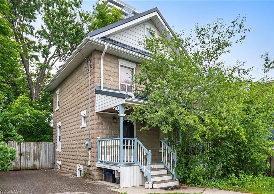 1st image of 24 Hillcrest Ave