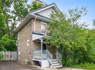 24 Hillcrest Ave, Brampton, ON L6W1Y8