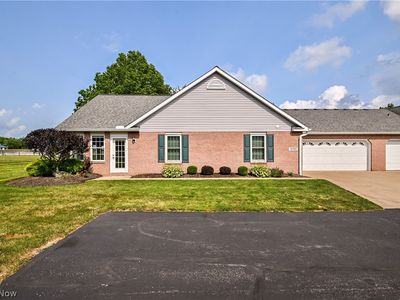 12782 Forsythia Ave NW, Uniontown, OH, 44685