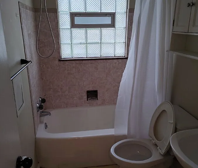465 Huntmere Dr — Photo 9