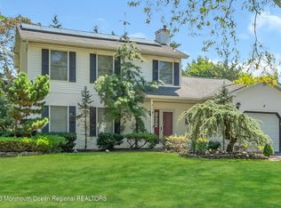 27 Hemlock Hill Rd, Jackson, NJ 08527