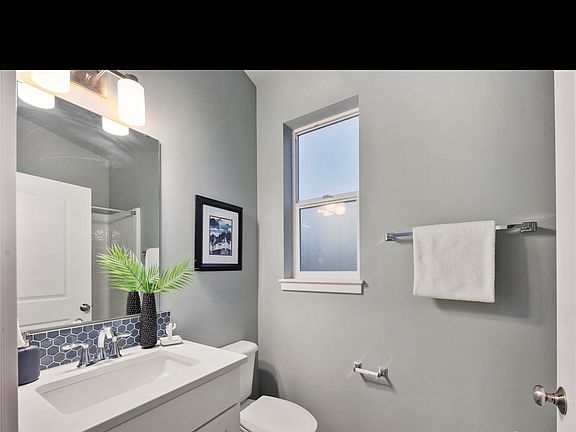 5th image of 10956 SE 165th St #1
