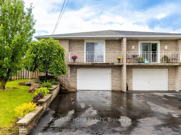 15 Tuna Ct, Hamilton, ON L8W 1S1