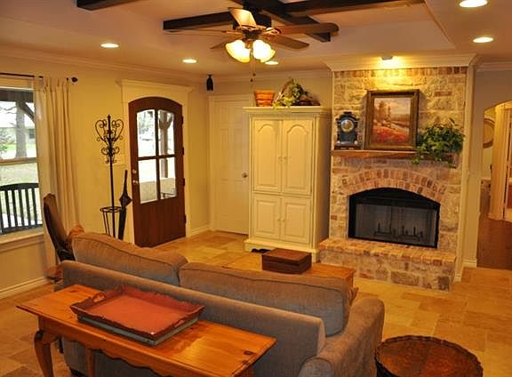 3rd image of 2230 County Road 4707