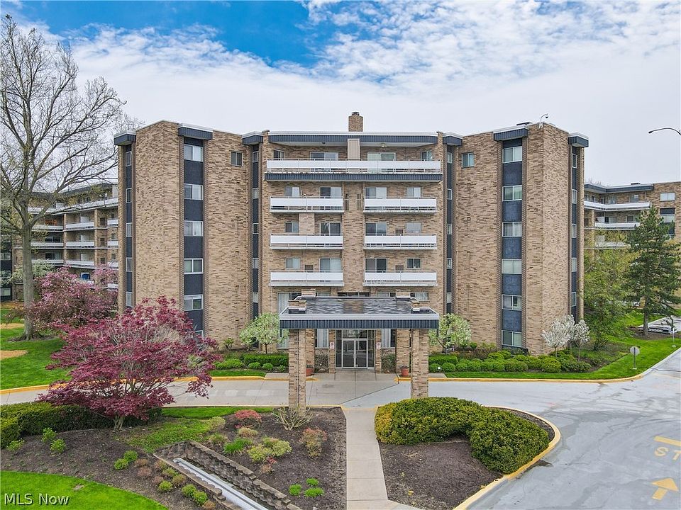 1st image of 2112 Acacia Park Dr APT 106