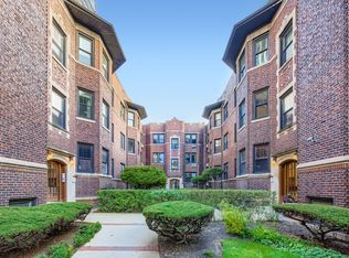 539 W Addison St APT 2N, Chicago, IL 60613