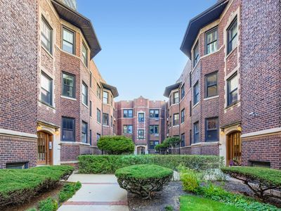 539 W Addison St APT 2N, Chicago, IL, 60613