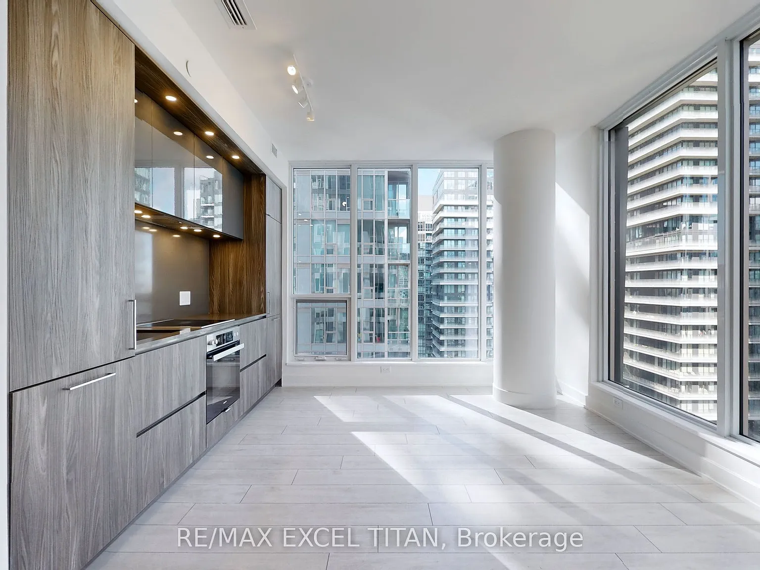 3 bed, $3,500 — Photo 2