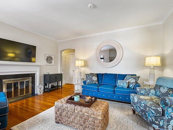 2nd image of 824 Bronx River Road #3A