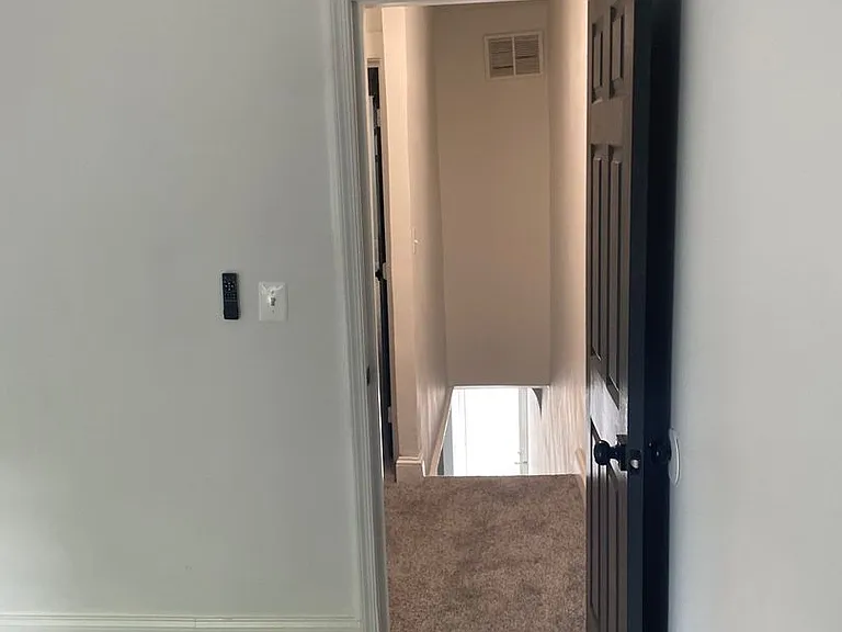612 N Glover St — Photo 17