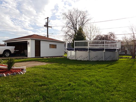 4th image of 8514 Laramie Ave