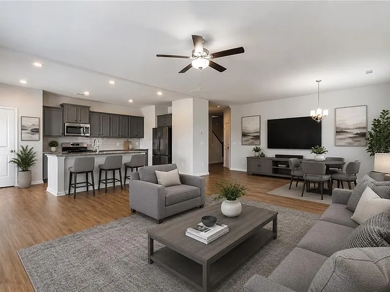 118 Briarwood Dr E — Photo 14
