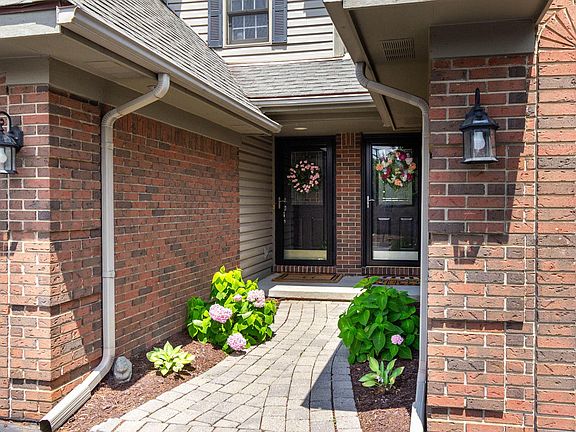 2nd image of 1680 Alyssa Ln