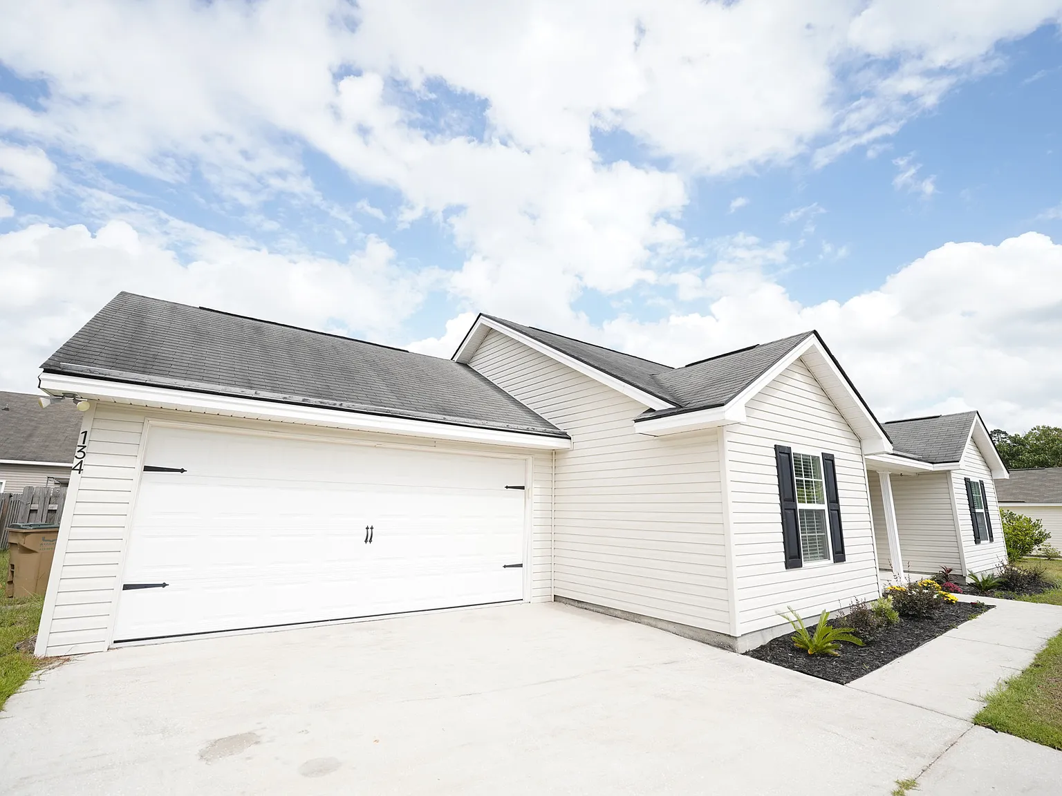 3 bed, 1248 sqft, $2,150 — Photo 3