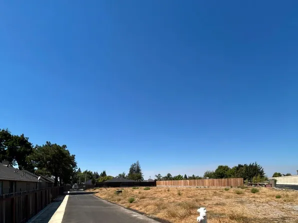 7452 La Mancha Way, Sacramento, CA 95823