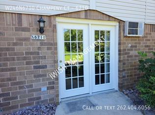 W246N6710 Champeny Ct #6710, Sussex, WI 53089