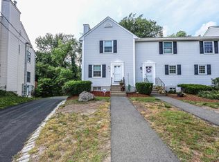 38 Brook Hollow Way, Manchester, NH 03103