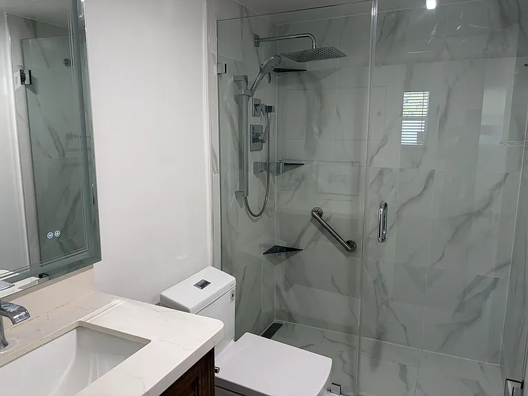 1200 SW 12th St #304 — Photo 7