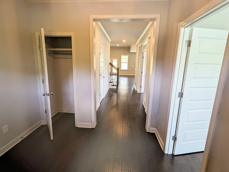 2748 Cloister Ln — Photo 17