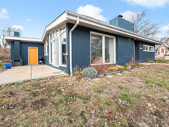 3rd image of 3533 Oak Hill Ave