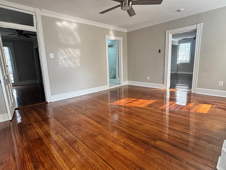 162 Main St #3 — Photo 8