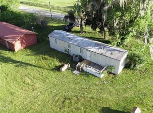 285 Lewis Rd, Jesup, GA 31545