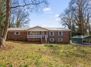 411 Forest Acres Cir, Walhalla, SC 29691