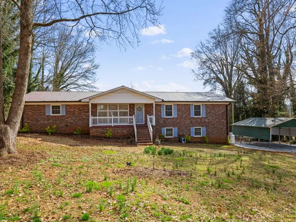 411 Forest Acres Cir, Walhalla, SC 29691