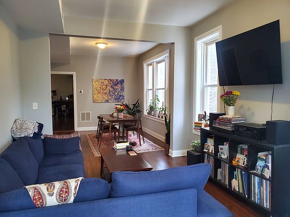 4th image of 816 N Leavitt St APT 2F