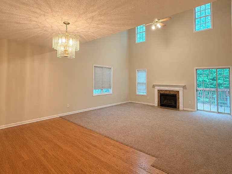 2426 Trailwood Hills Dr — Photo 5