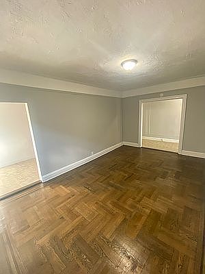 4th image of 157-11 Sanford Ave #F6