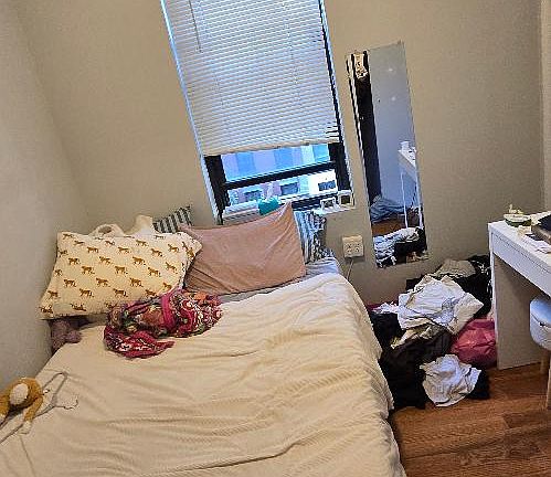 4th image of 334 E 65th St APT 33