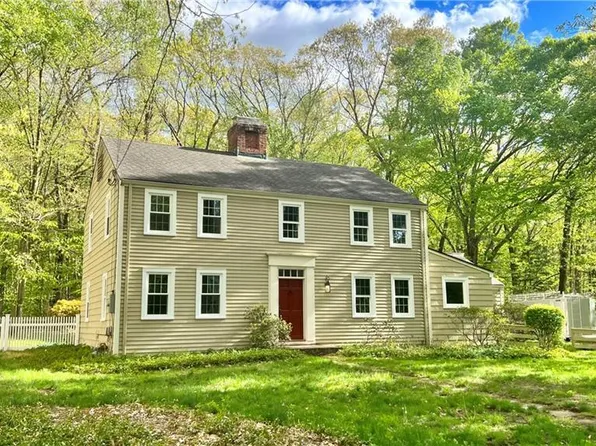 9 Robin Road, Glastonbury, CT 06033