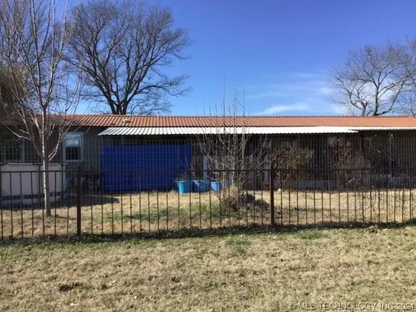 2372 Long Creek Rd, Bokchito, OK 74726