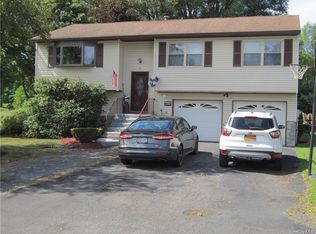 10 W Eugene Ct, Poughkeepsie, NY 12601
