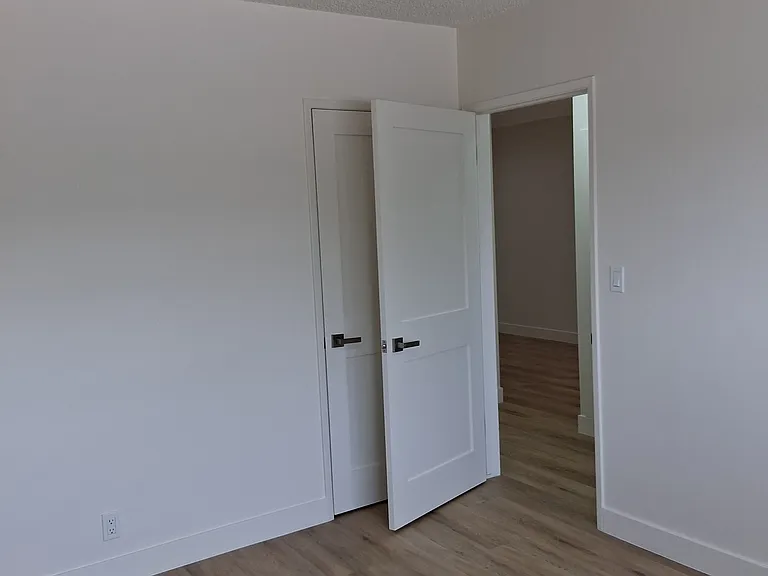 7245 Franklin Avenue — Photo 18