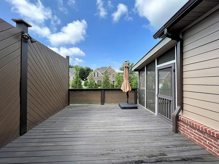 1121 Andalusian Way — Photo 39