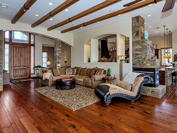 3rd image of 2305 E Blue Bell Cir