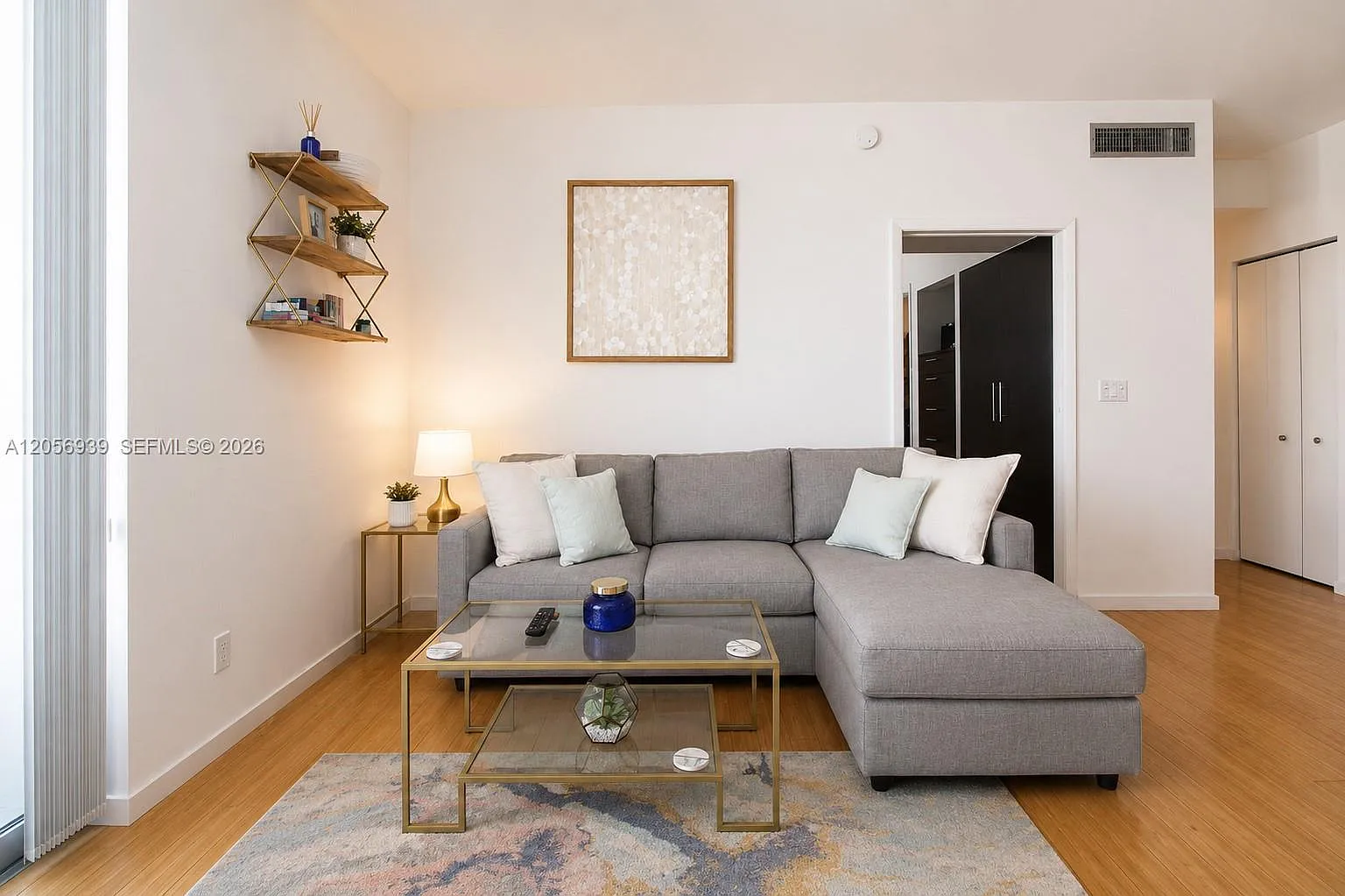 Neo Vertika Condo — Photo 3