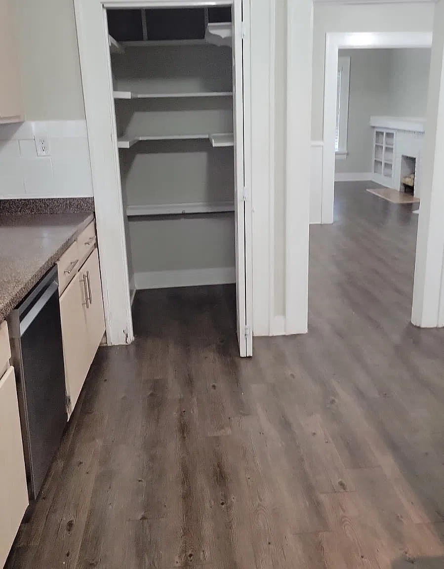 2 bed, 1172 sqft, $1,350 — Photo 4